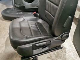 Volkswagen PASSAT B7 Kit intérieur 