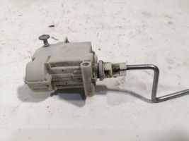 Volkswagen PASSAT B7 Fuel tank cap lock motor 3AA810773