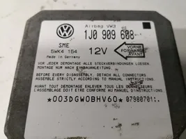 Volkswagen New Beetle Oro pagalvių valdymo blokas 1J0909608