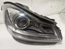 Mercedes-Benz C W204 Lampa przednia A2048204439