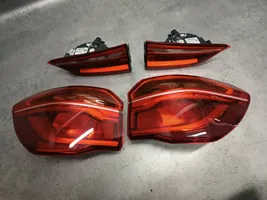 BMW X1 F48 F49 Set feux arrière / postérieurs 7488542