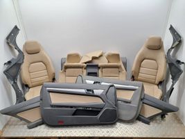 Mercedes-Benz E C207 W207 Set di rivestimento sedili e portiere 