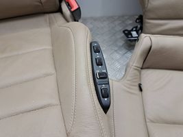 Mercedes-Benz E C207 W207 Sēdekļu un durvju dekoratīvās apdares komplekts 