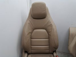 Mercedes-Benz E C207 W207 Set di rivestimento sedili e portiere 