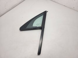Porsche Macan Fenêtre latérale avant / vitre triangulaire (4 portes) 95B845113E