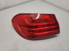 BMW 4 F32 F33 Lampa tylna 618073