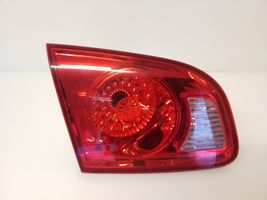 Hyundai Santa Fe Lampy tylnej klapy bagażnika 924052B000