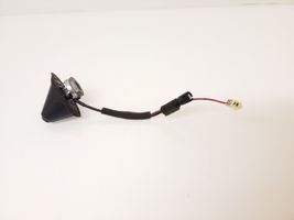 Mitsubishi Colt Antena GPS 