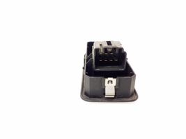 Land Rover Discovery 3 - LR3 Electric window control switch YUD501070PVJ