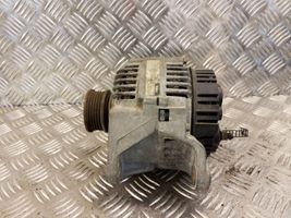 Volkswagen PASSAT B5 Generatore/alternatore 058907016E