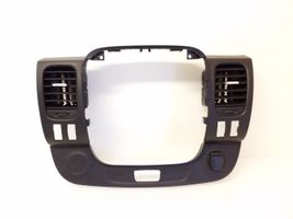 Renault Trafic III (X82) Verkleidung Radio / Navigation 682600790R