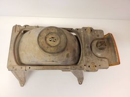 Audi 80 90 B2 Lampa przednia 24509R7