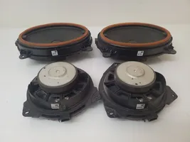 Subaru Outback (BS) Altavoz de alta frecuencia en la puerta delantera 86301AL110