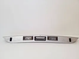 Chrysler Voyager Listwa oświetlenie tylnej tablicy rejestracyjnej 8R5382