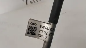 Audi A4 S4 B9 Wąż / Przewód klimatyzacji A/C 8W1820720F