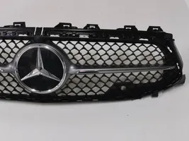 Mercedes-Benz CLA C118 X118 Etusäleikkö A1188883800