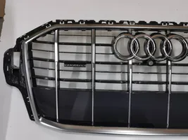 Audi Q7 4M Etupuskurin ylempi jäähdytinsäleikkö 4M0853651A