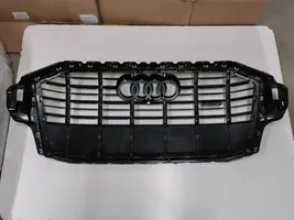 Audi Q7 4M Etupuskurin ylempi jäähdytinsäleikkö 4M0853651A