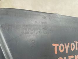 Toyota Aygo AB40 Ramka tylnej tablicy rejestracyjnej 521510H020