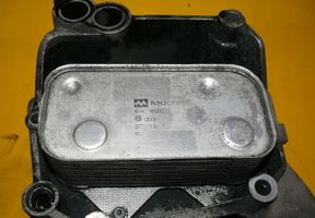 Audi A8 S8 D2 4D Moottoriöljyn jäähdytinlaite 077117021N