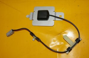 Jaguar X-Type GPS-pystyantenni 2R8310E921AB