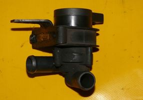 Audi A4 S4 B6 8E 8H Pompe à eau de liquide de refroidissement 06C121601