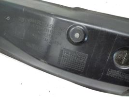 Mercedes-Benz C AMG W205 Support, joint d'aile caoutchouc en mousse A2058890125