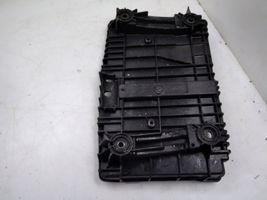 Mercedes-Benz C AMG W205 Boîte de batterie A2056200118