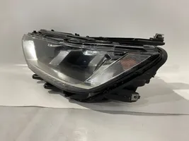 Volkswagen PASSAT B8 Lampa przednia 3G1941035L