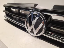 Volkswagen Tiguan Maskownica / Grill / Atrapa górna chłodnicy 5NA853653