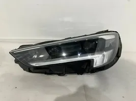 Opel Insignia B Priekinis žibintas 11764070000