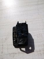 Audi A4 S4 B8 8K Staffa di montaggio copertura ripiano portaoggetti 8K9861735A