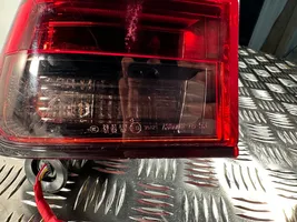 Lexus UX Aizmugurējais lukturis virsbūvē 