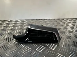 BMW 5 G30 G31 Kojelaudan sivutuuletussuuttimen kehys 9330858