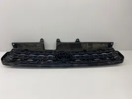 Toyota RAV 4 (XA20) Front bumper upper radiator grill 