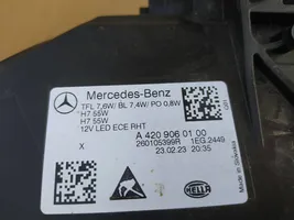 Mercedes-Benz Citan II Lampa przednia 260105399R