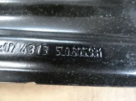 Skoda Yeti (5L) Boczny panel mocowania chłodnicy 5L0085931