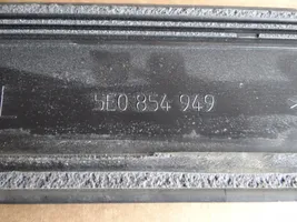 Skoda Octavia Mk3 (5E) Listwa drzwi tylnych 5E0854949