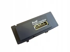 Audi A3 S3 8V USB-pistokeliitin 8V0035736