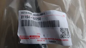 Toyota Corolla E160 E170 Priekinio žibinto laikiklis 81194-02250