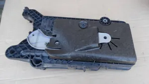 Volkswagen Touran III Battery tray 5QF915331A