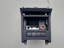 Volkswagen Golf V Boîte / compartiment de rangement pour tableau de bord 