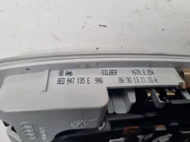 Audi A4 S4 B7 8E 8H Światło fotela przedniego 8E0947135E