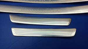 Mercedes-Benz S W222 Copertura del rivestimento del sottoporta anteriore A2226801235