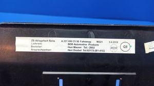 Mercedes-Benz S W221 Staufach Ablagefach im Kofferraum A2216802350