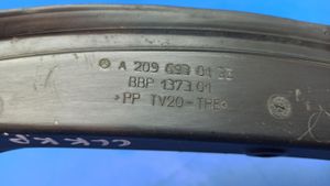 Mercedes-Benz CLK A209 C209 Lampka klapy bagażnika A2096930133