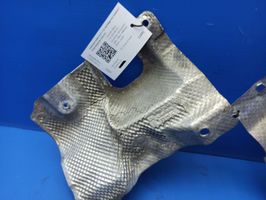 Mercedes-Benz E C207 W207 Bouclier thermique d'échappement A2046802822