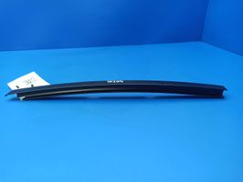 Mercedes-Benz C W204 Rivestimento modanatura del vetro della portiera posteriore A2047300109