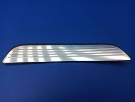 Mercedes-Benz E W213 Moldura protectora del borde trasero A2056800635