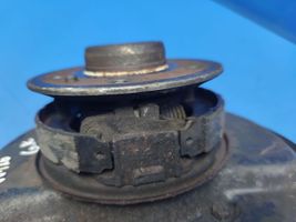 Mercedes-Benz S W126 Rear wheel hub spindle/knuckle W126